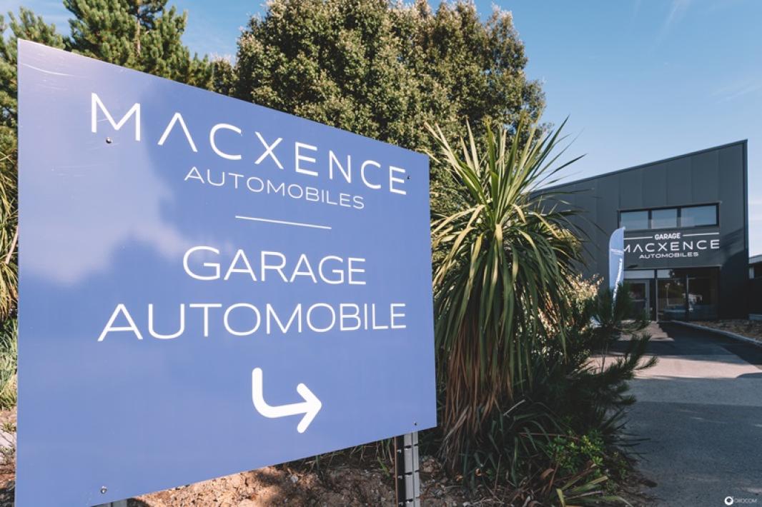 Enseigne Macxence Automobiles